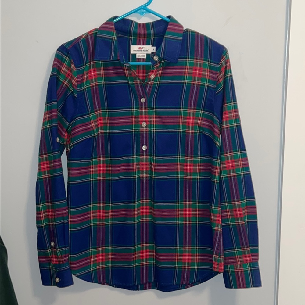 Women Vineyard Vine plaid flannel